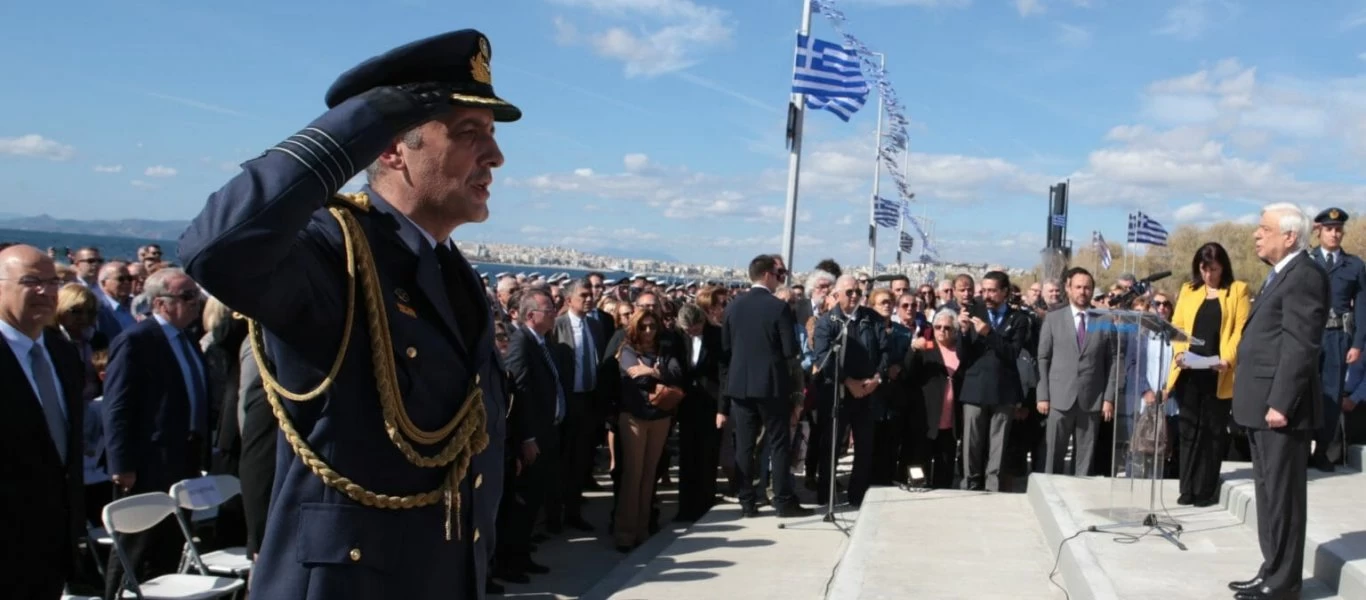 Συγκίνηση κατά τον ενταφιασμό οστών Ελλήνων πεσόντων του Β΄ΠΠ στην Αλβανία